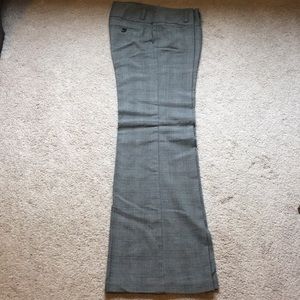 Wide leg size 5 gray plaid pant.